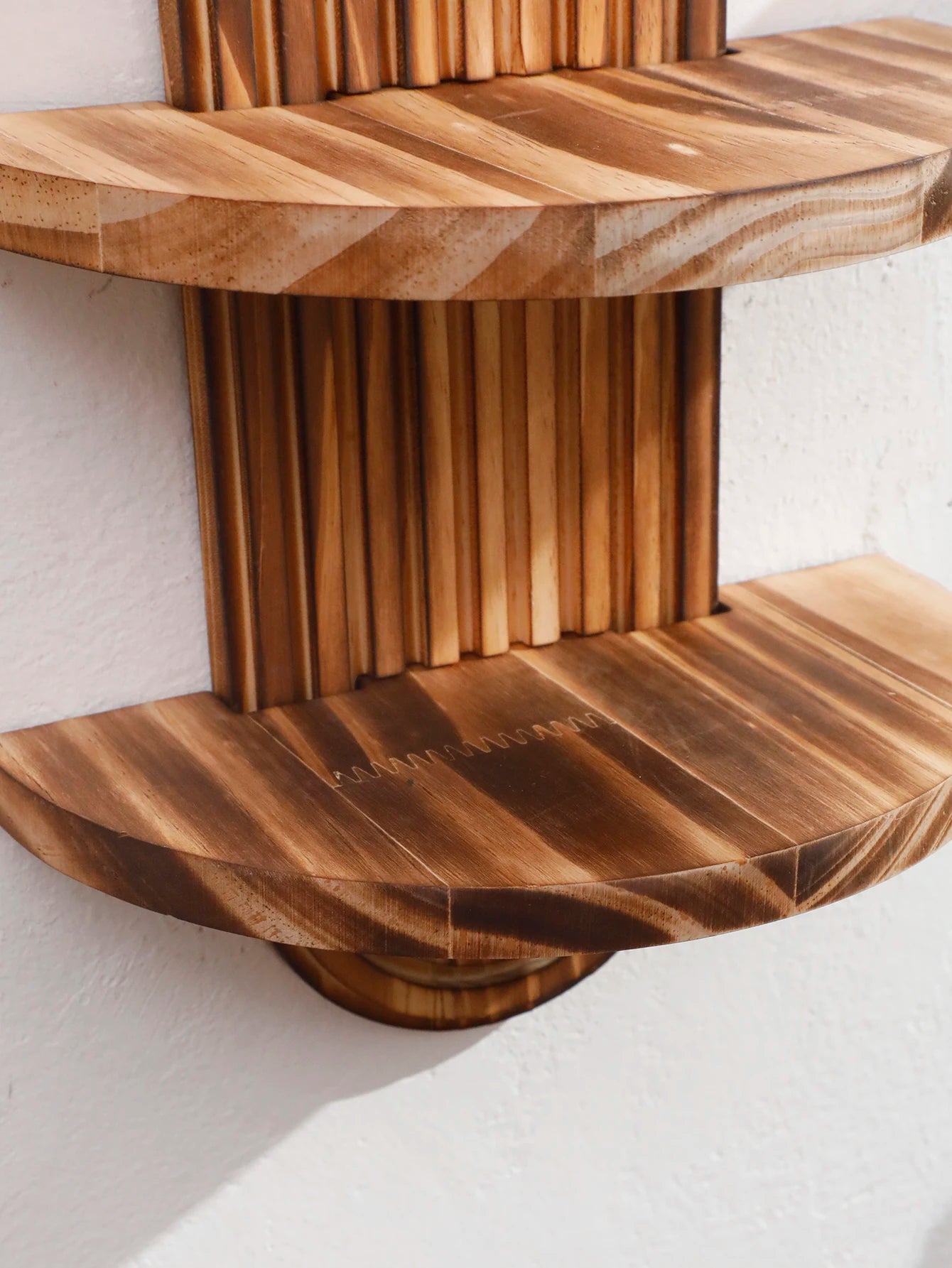 Arlo Wall Shelf